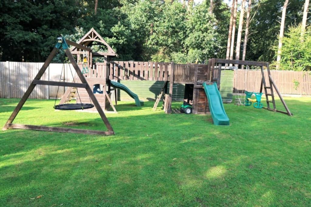 Hen & Stag Retreat Weekend Stay Sleeps 10 To 30 Thetford Εξωτερικό φωτογραφία